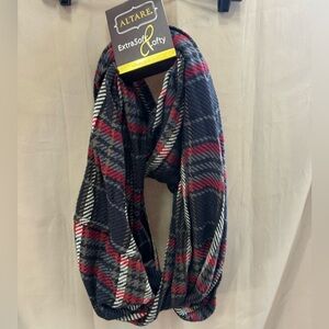 NWT Altare infinity loop scarf